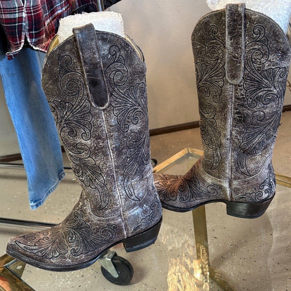 Old Gringo Black and Gray Heeled Boots